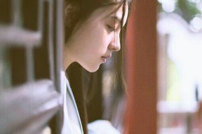 开云体育app官网-“高新体育中心：举重选手突破极限，赛场上演壮丽的力量之战”